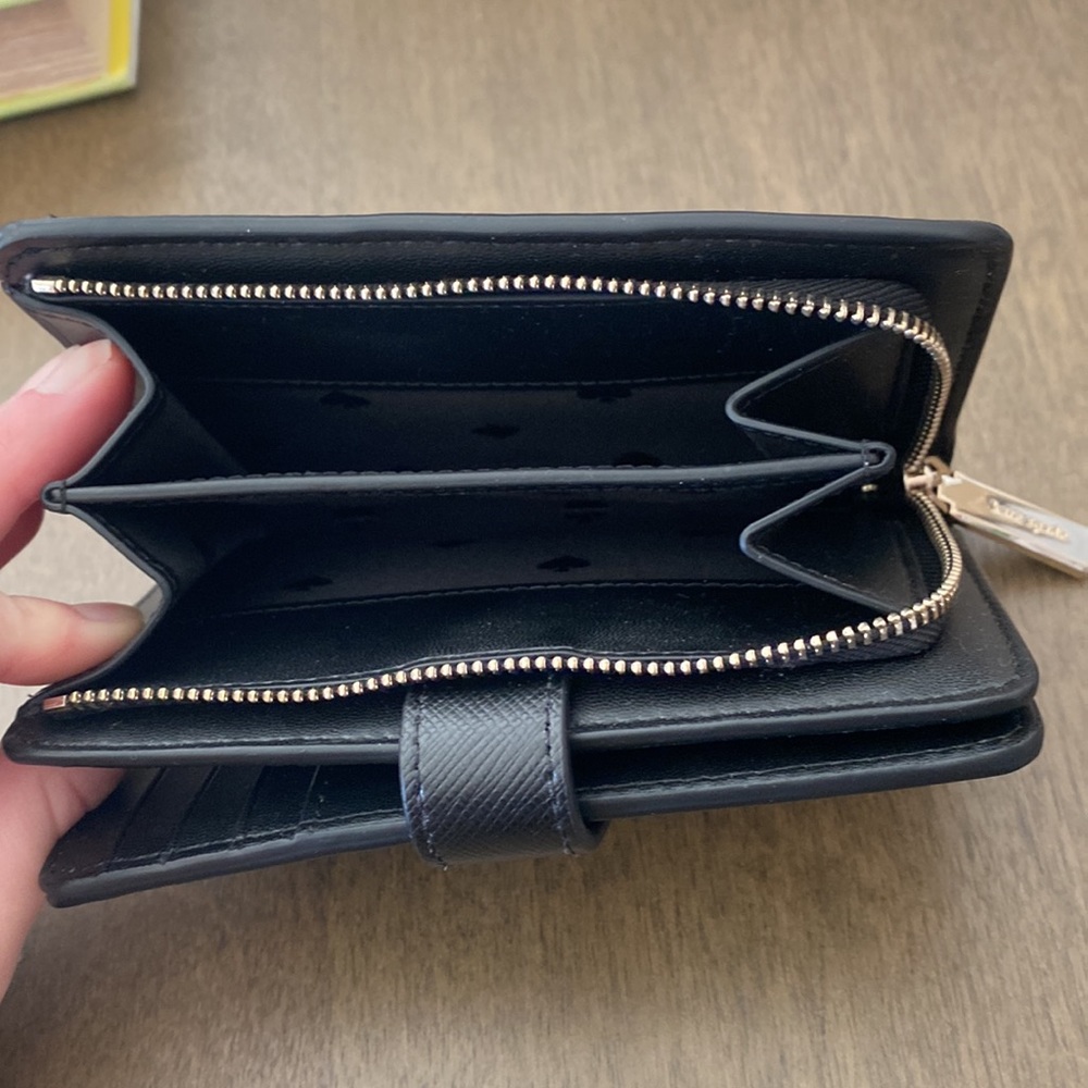 Kate Spade Wallet - Picture 3 of 6